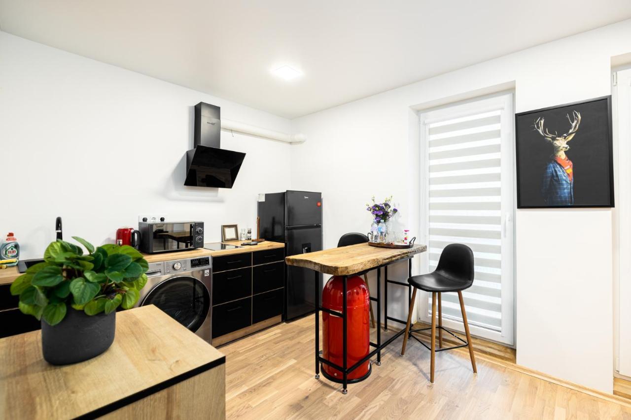Ziedu Apartamentai Apartment Klaipėda Exterior foto